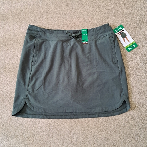 Kirkland Signature Active Skort Green Ladies Size XL Activewear Stretch NWT - Picture 11 of 11
